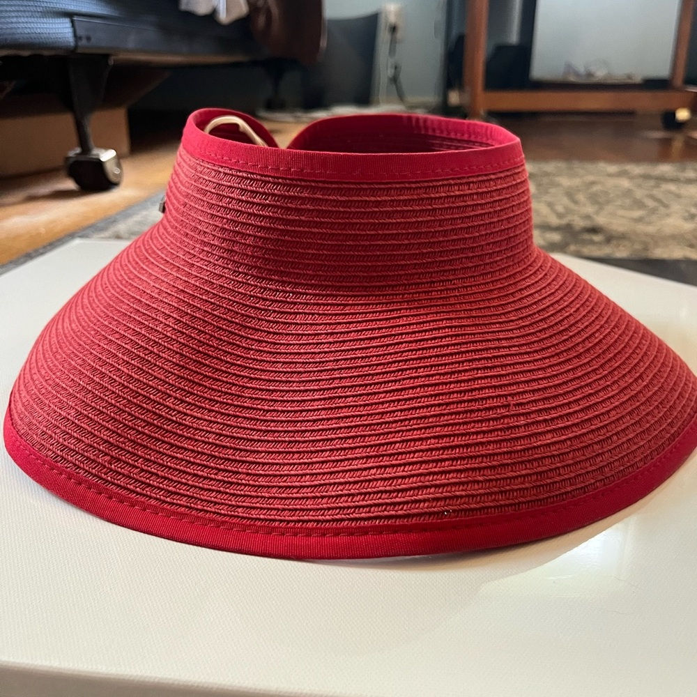 Red sun hat (4/$15)